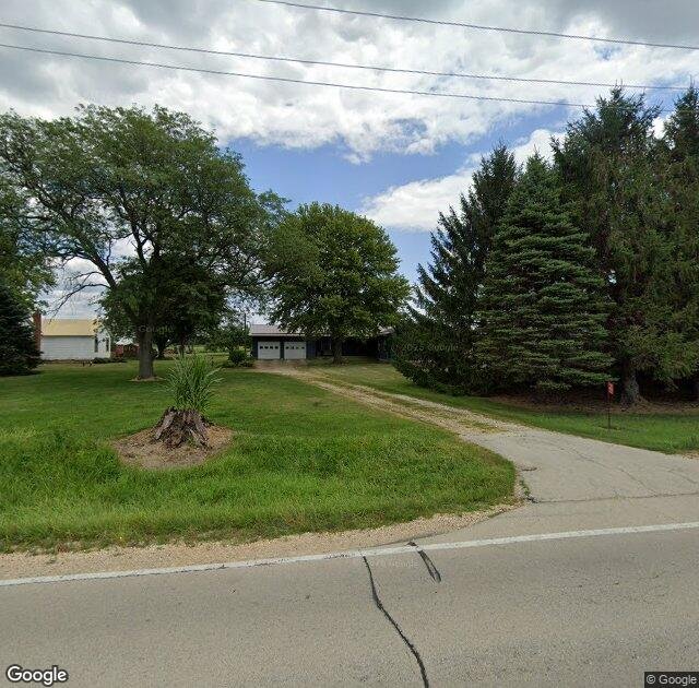 Larson's Family Farm in Sandwich, IL
